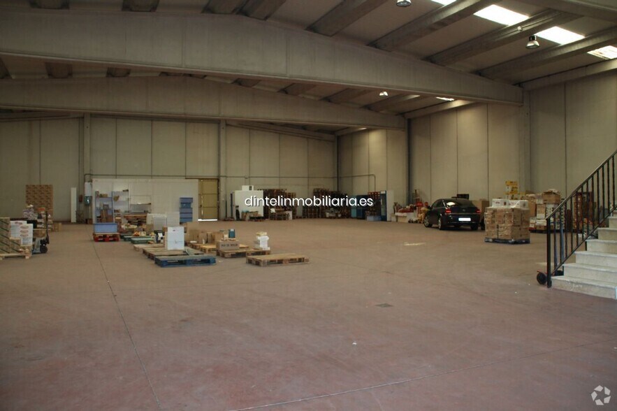 Industriel/Logistique dans Ávila, Ávila à vendre - Photo de l’immeuble – Image 2 sur 18