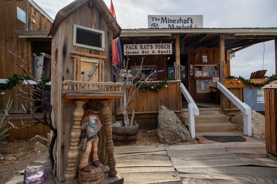 4940 Tennessee Ave, Chloride, AZ à vendre - Photo principale – Image 1 sur 45