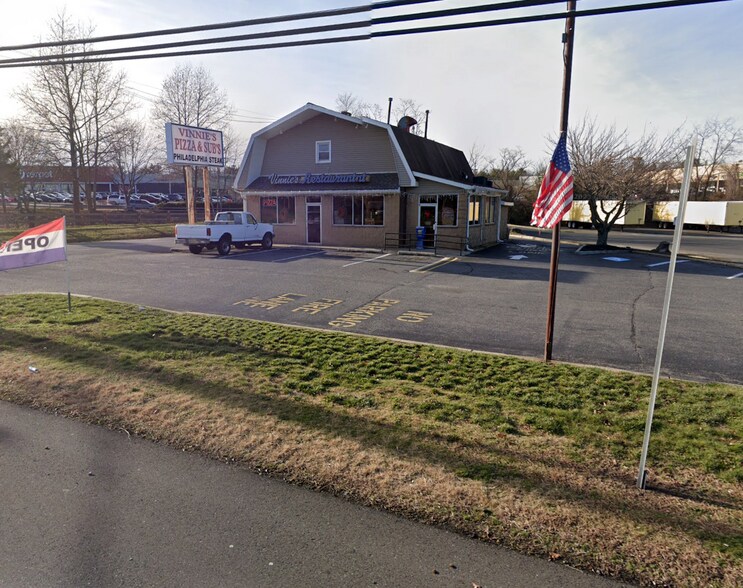 1817 Highway 35, Wall Township, NJ à vendre - Photo de l’immeuble – Image 1 sur 1