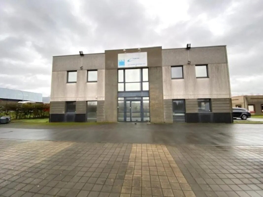 Bureau dans SAINGHIN-EN-MÉLANTOIS à louer Photo de l’immeuble– Image 1 sur 8
