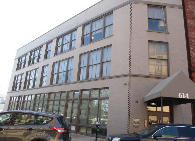 614 N 11th St, Saint Louis, MO à vendre - Photo de l’immeuble – Image 1 sur 12