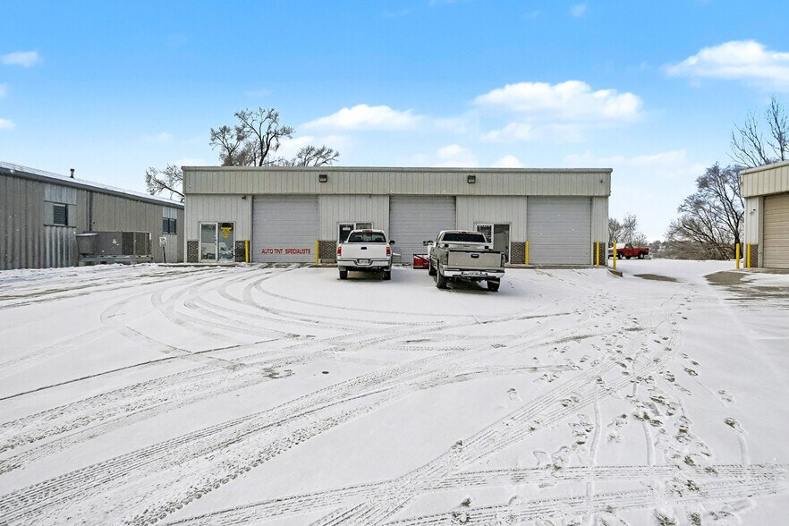 3151-3155 N 84th Cir, Omaha, NE à vendre - Photo de l’immeuble – Image 2 sur 7