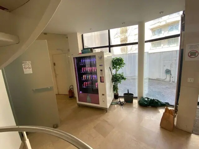 Bureau dans Bagnolet à louer - Photo de l’immeuble – Image 3 sur 5