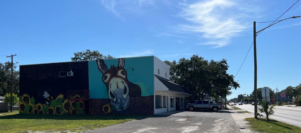 4746 22nd Ave S, Saint Petersburg, FL à louer - Photo de l’immeuble – Image 3 sur 9