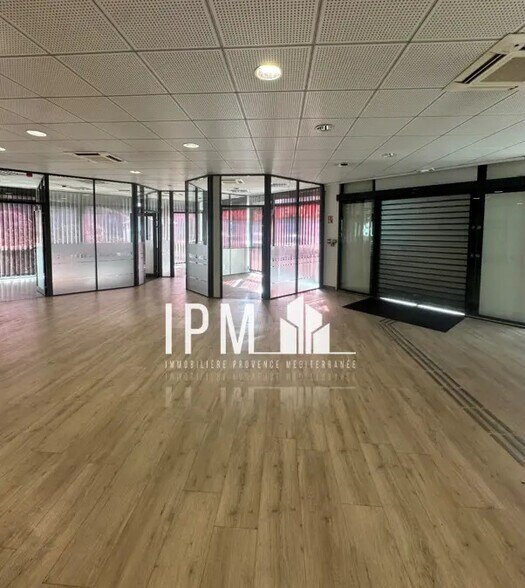 21 Avenue De Verdun, Aubagne à louer - Photo de l’immeuble – Image 2 sur 3