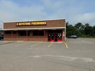 Plus de détails pour 651 Carey Ave, Hanover Township, PA - Local commercial à louer