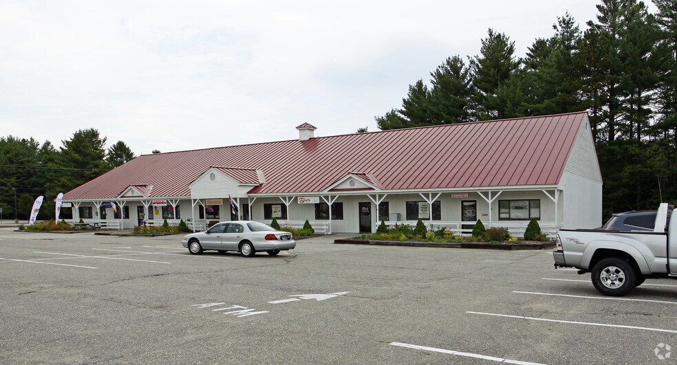 345 NH Route 104, New Hampton, NH à louer - Photo principale – Image 1 sur 3