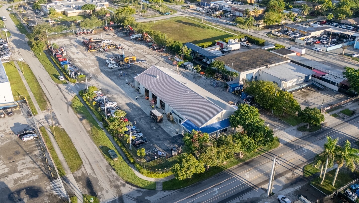 74 SW 6th Ave, Homestead, FL à vendre Photo principale– Image 1 sur 5