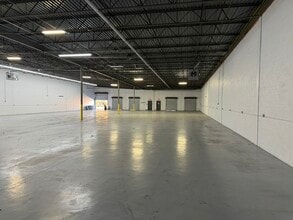 829 Pickens Industrial Dr, Marietta, GA à louer Photo intérieure– Image 1 sur 4