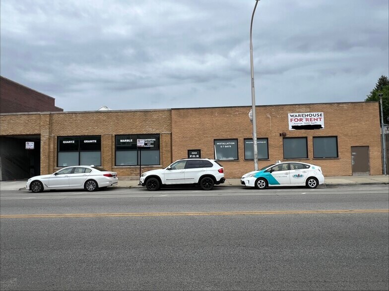 4244 N Elston Ave, Chicago, IL à louer - Photo de l’immeuble – Image 3 sur 9