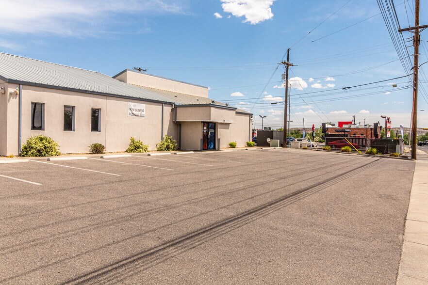820 Sullivan Ave, Farmington, NM à vendre - Photo de l’immeuble – Image 3 sur 56