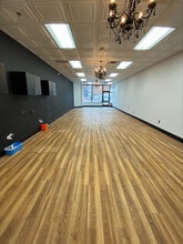 44501-44605 Schoenherr Rd, Sterling Heights, MI à louer Photo intérieure– Image 1 sur 7