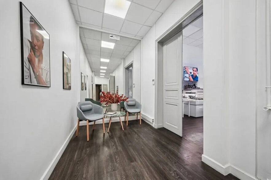 47-49 Rue De La Chaussee D'Antin, Paris à louer - Photo de l’immeuble – Image 3 sur 9