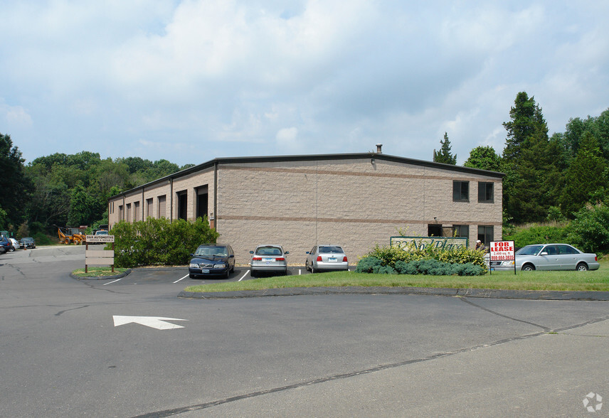 32 Nod Pl, Clinton, CT à louer - Photo de l’immeuble – Image 1 sur 4