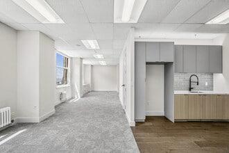 220 Montgomery St, San Francisco, CA à louer Photo intérieure– Image 1 sur 4