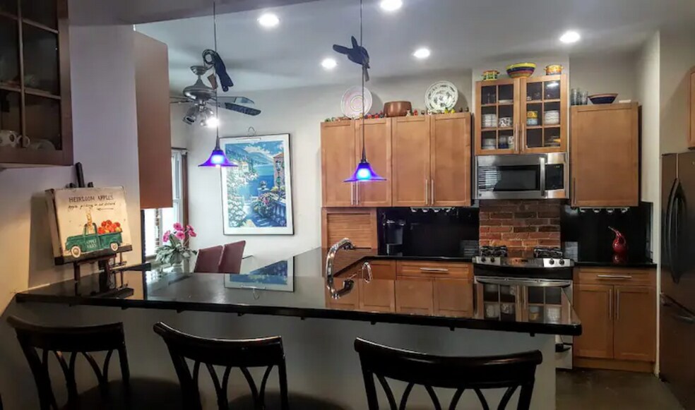 138 Grand View Ave, Quincy, MA à vendre - Photo de l’immeuble – Image 2 sur 18