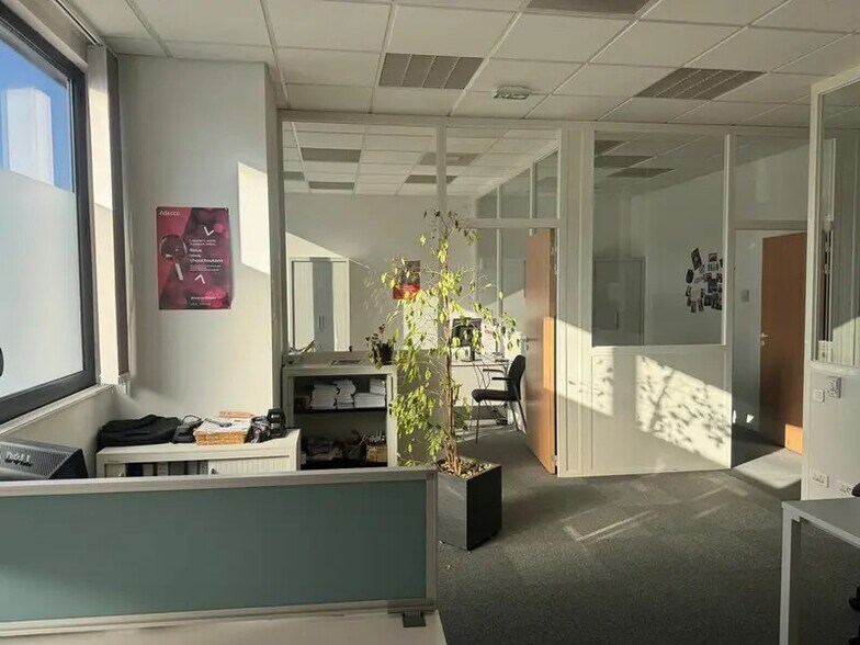 8 Rue Joseph Jacquard, Besançon à louer - Photo intérieure – Image 3 sur 3
