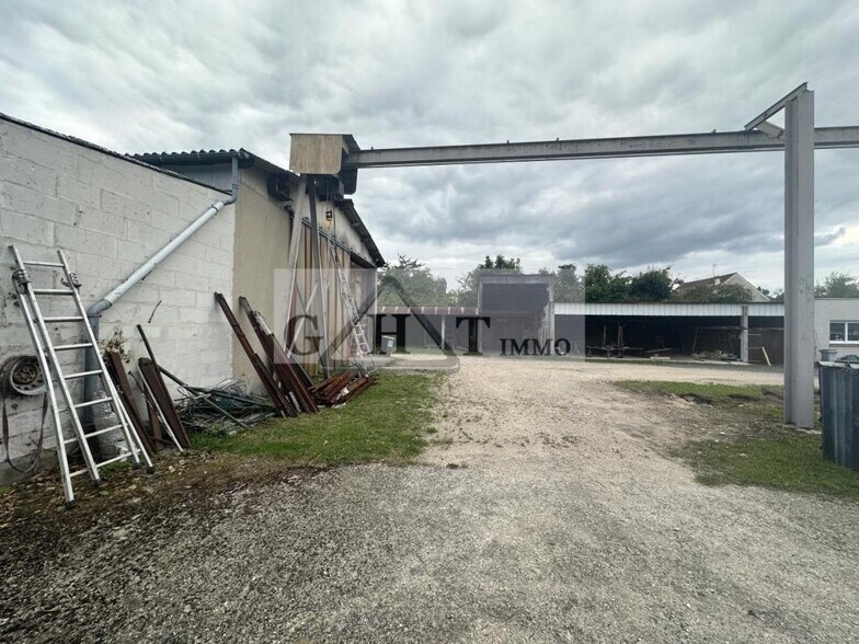 Industriel/Logistique dans Draveil à vendre - Photo de l’immeuble – Image 3 sur 8
