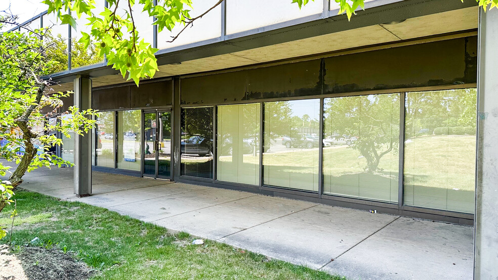 6042-6066 Channingway Blvd, Columbus, OH à louer - Photo de l’immeuble – Image 2 sur 14
