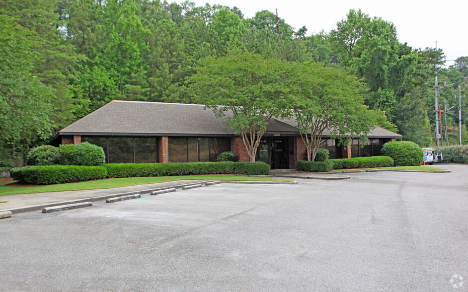 3284 Morgan Dr, Birmingham, AL à louer - Photo de l’immeuble – Image 2 sur 6
