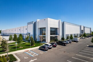 Plus de détails pour N Old Lake Wilson Rd, Kissimmee, FL - Industriel/Logistique à louer