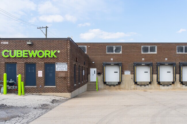 Plus de détails pour 11608 Copenhagen Ct, Franklin Park, IL - Industriel/Logistique à vendre