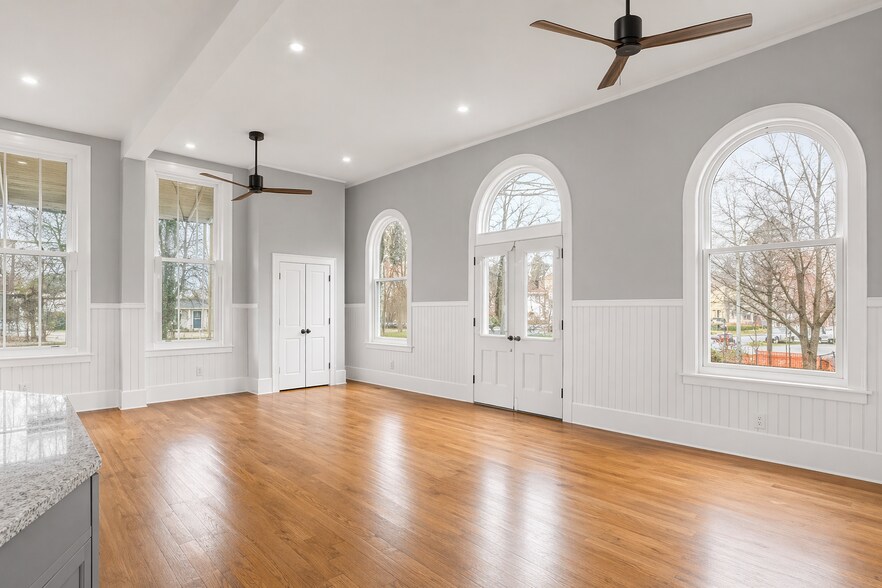 124 W Bank St, Petersburg, VA à louer - Photo de l’immeuble – Image 3 sur 15