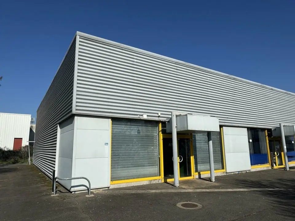 Local d’activités dans Marly à louer Photo de l’immeuble– Image 1 sur 7