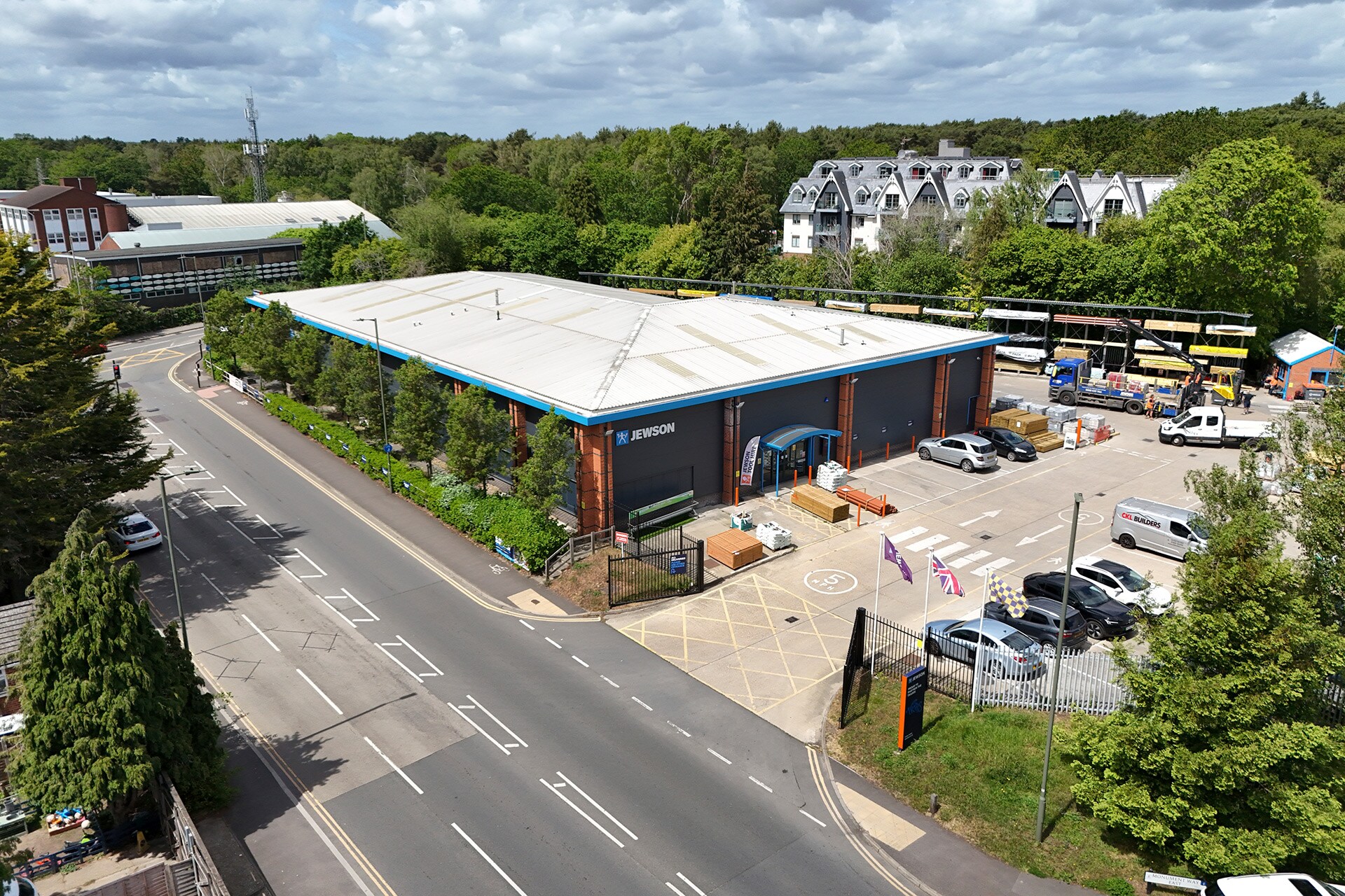 Monument Rd, Woking à vendre Photo de l’immeuble– Image 1 sur 15