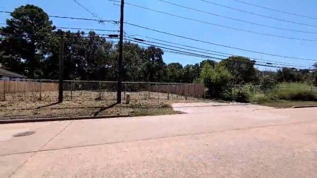 5829 Roberts Rd, Katy, TX à vendre - Vidéo sur l’annonce professionnelle – Image 2 sur 6