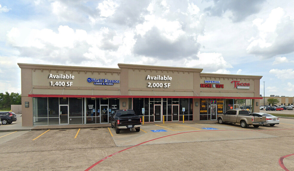 2002 N Main St, Pearland, TX à louer - Photo de l’immeuble – Image 1 sur 6