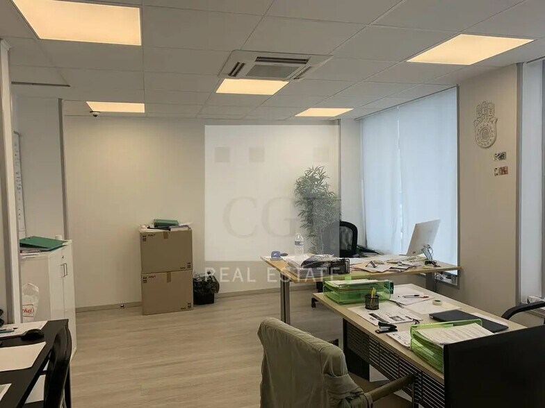Bureau dans Villeurbanne à louer - Photo de l’immeuble – Image 2 sur 7