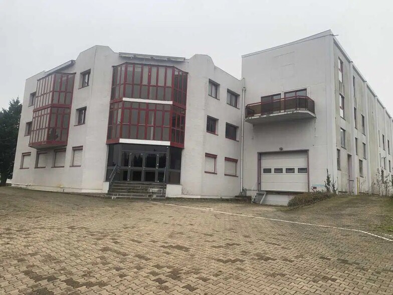 Bureau dans Champagne-au-Mont-d'Or à louer - Photo de l’immeuble – Image 1 sur 14