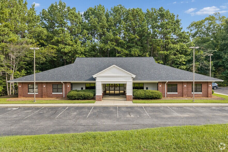 3603 Pine Ln, Bessemer, AL à louer - Photo de l’immeuble – Image 1 sur 9
