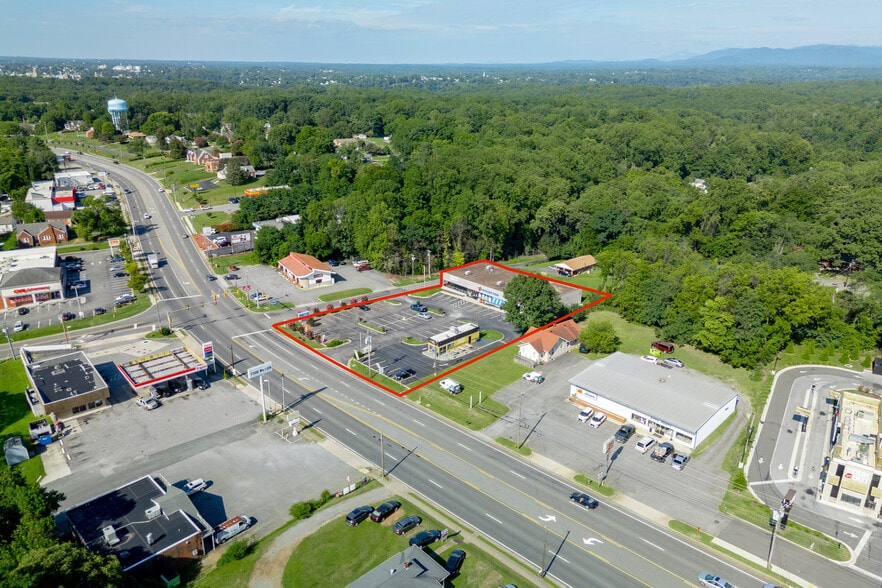 4846 S Amherst Hwy, Madison Heights, VA à louer - Aérien – Image 3 sur 29