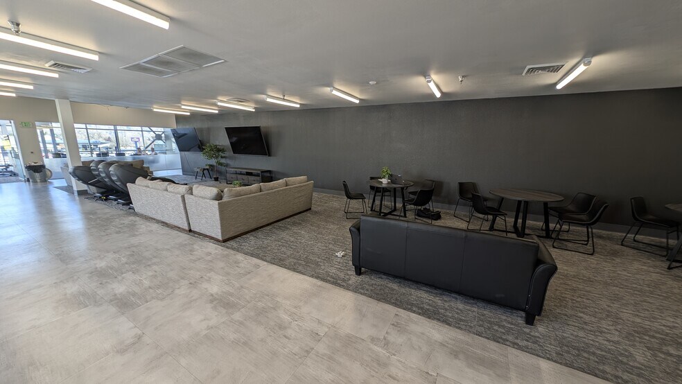 1640-1658 S State St, Orem, UT à louer - Photo de l’immeuble – Image 3 sur 21