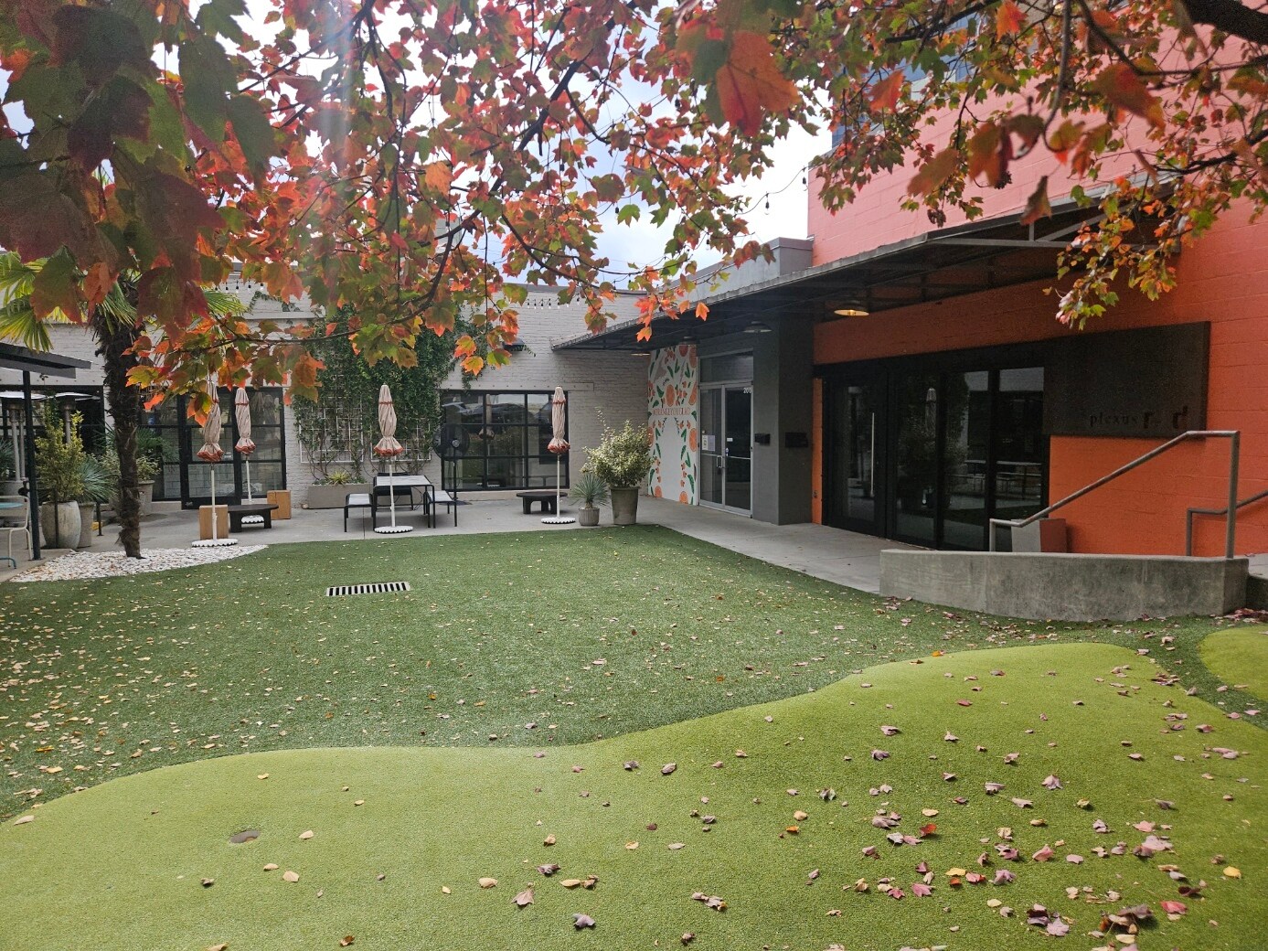 914 Howell Mill Rd NW, Atlanta, GA à louer Photo principale– Image 1 sur 23