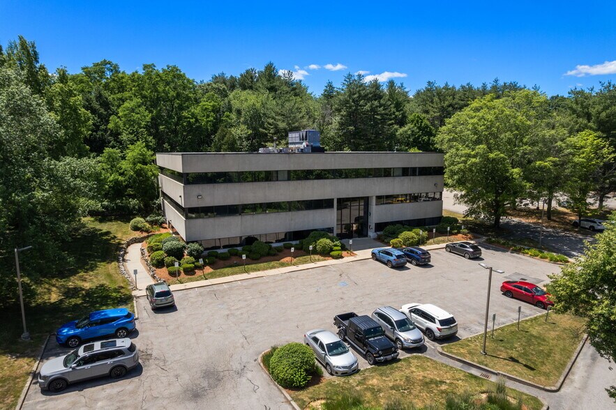 526 Main St, Acton, MA à louer - Photo de l’immeuble – Image 3 sur 17