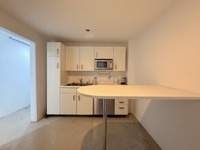 200 Westminster Ave, Venice, CA à louer Photo intérieure– Image 1 sur 8