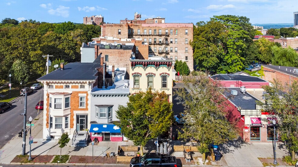 465 Madison Ave, Albany, NY à vendre - Photo de l’immeuble – Image 1 sur 45