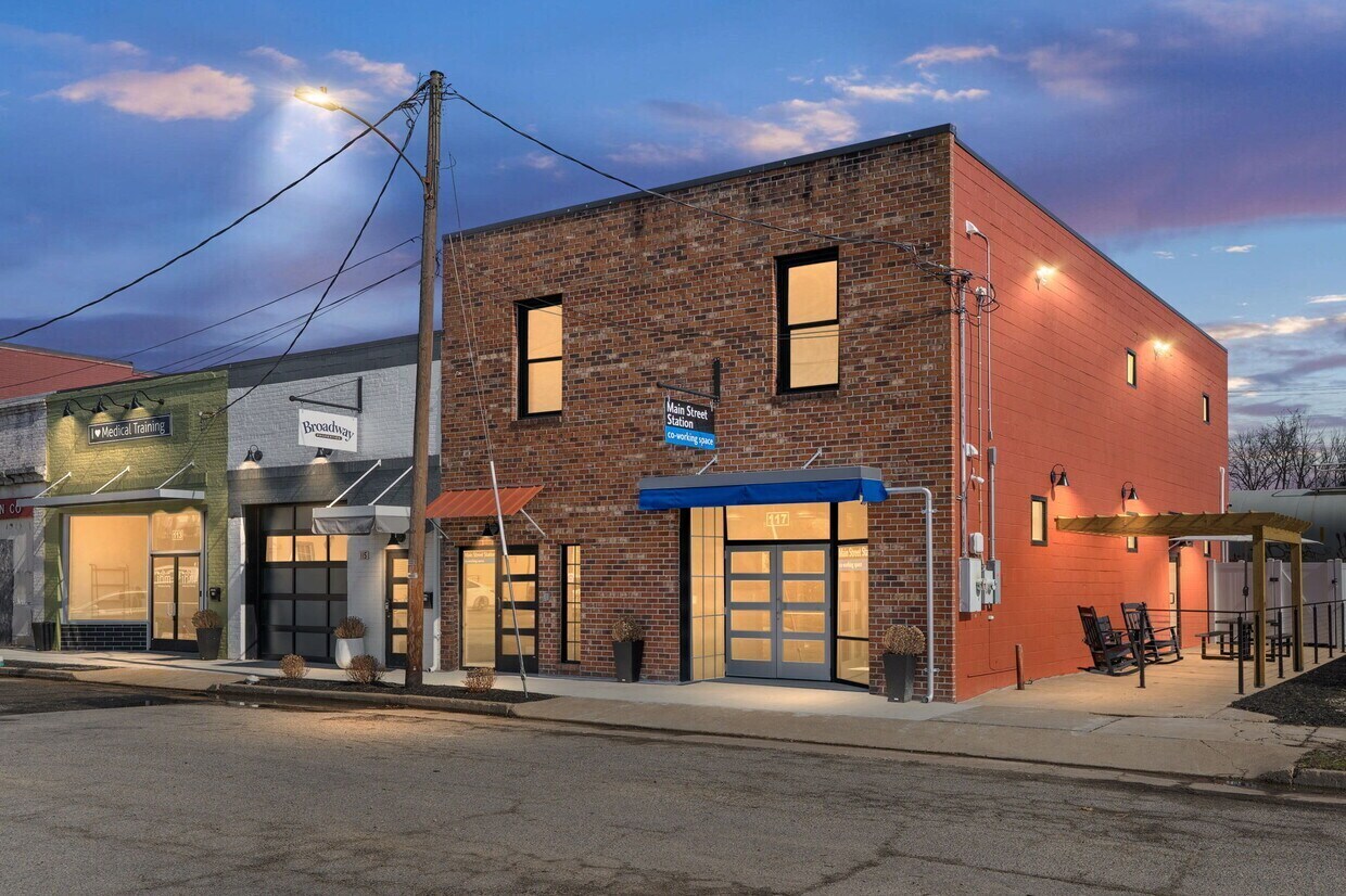 117 S Main St, Hopewell, VA à louer Photo principale– Image 1 sur 52