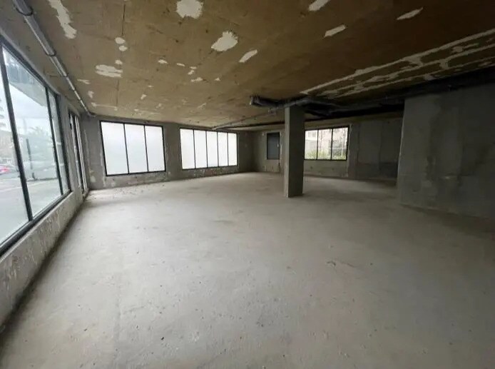 Local commercial dans Nogent-sur-Marne à louer - Photo de l’immeuble – Image 1 sur 4