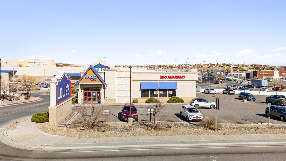 1580 Main St, Los Lunas, NM à vendre - Photo de l’immeuble – Image 2 sur 19