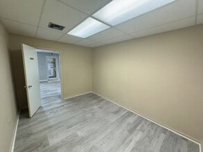 16521 San Carlos Blvd, Fort Myers, FL à louer Photo intérieure– Image 1 sur 7