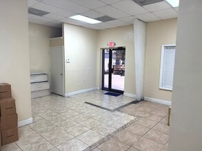 1429 Don St, Naples, FL à louer Photo intérieure– Image 1 sur 4