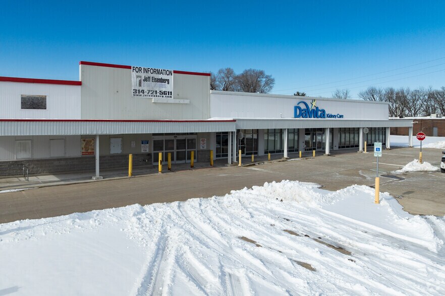 4-10 Vieux Carre Dr, East Saint Louis, IL à vendre - Photo de l’immeuble – Image 2 sur 4
