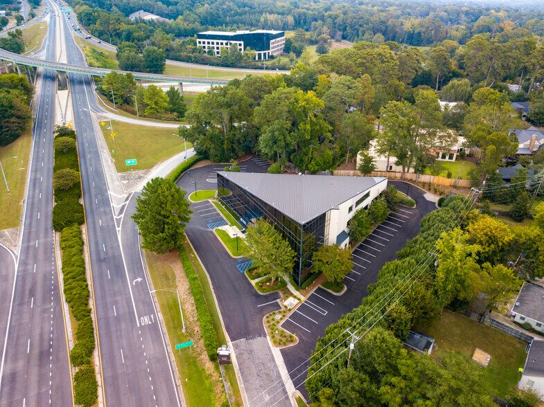 2700 Rogers Dr, Birmingham, AL à louer - Photo de l’immeuble – Image 2 sur 8