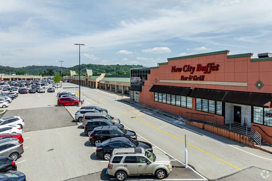 5142 State Route 30, Greensburg, PA à louer - Photo de l’immeuble – Image 3 sur 5