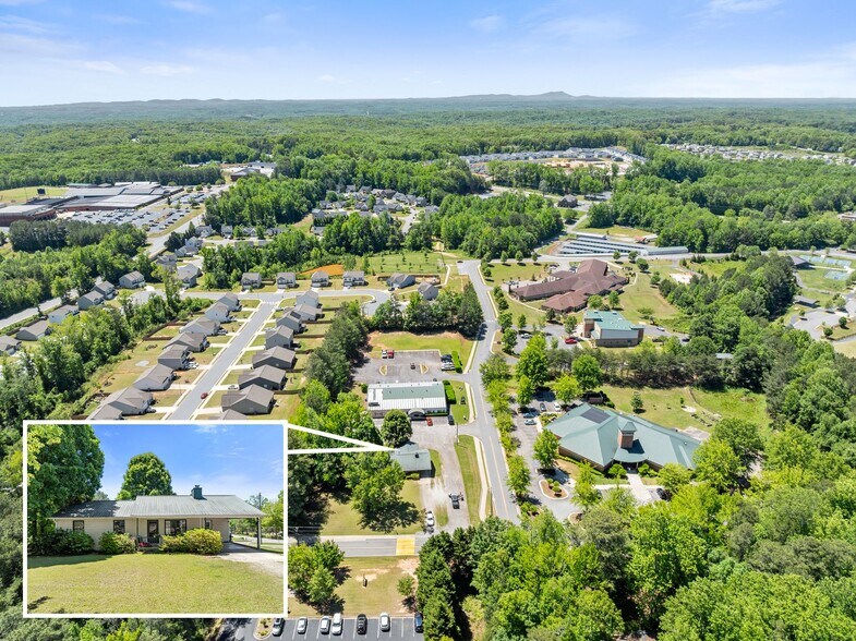 386 Allen St, Dawsonville, GA à vendre - Photo de l’immeuble – Image 3 sur 9