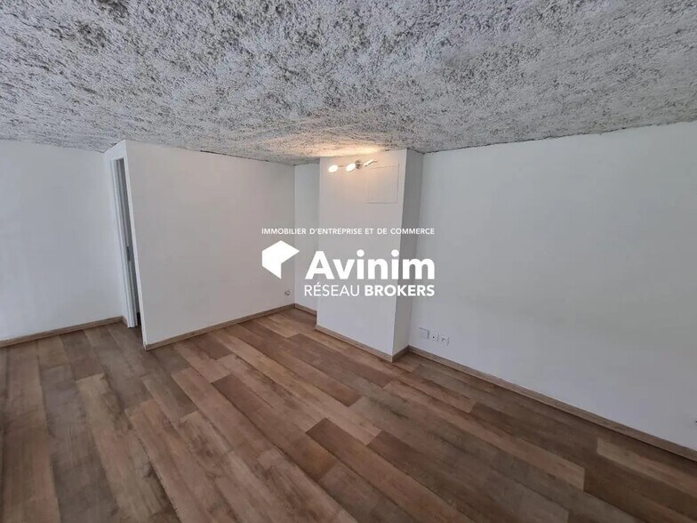 Local commercial dans Castelnau-le-Lez à louer - Photo de l’immeuble – Image 3 sur 5